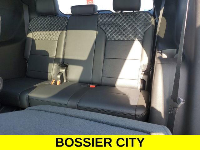 New 2026 GMC Acadia Denali w/ Super Cruise Package FWD image 8