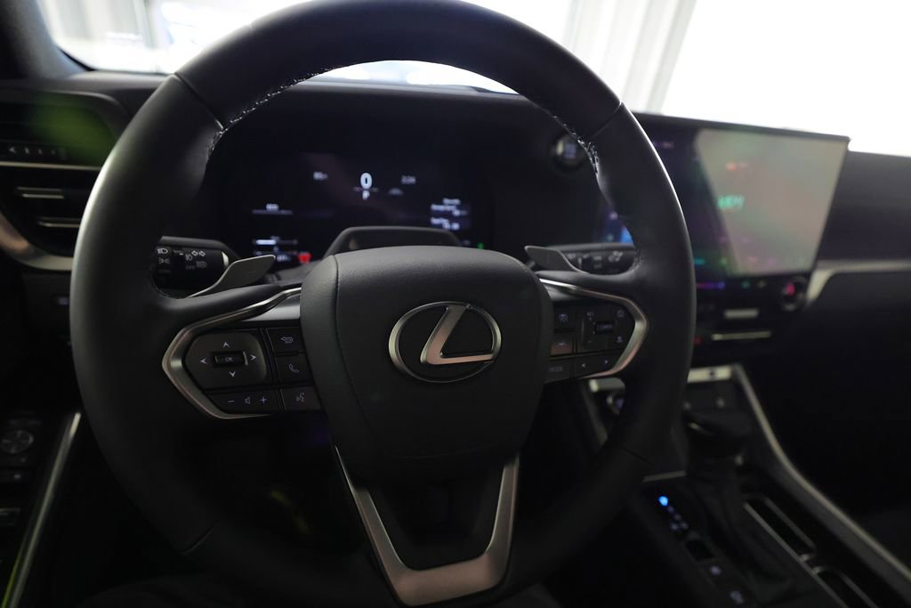 Used 2026 Lexus GX 550 w/ Accessory Package (31) AWD/4WD image 23