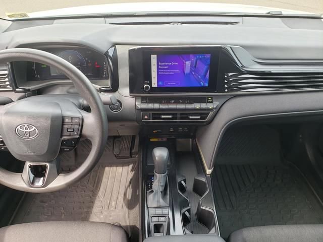 Used 2025 Toyota Camry LE FWD image 14
