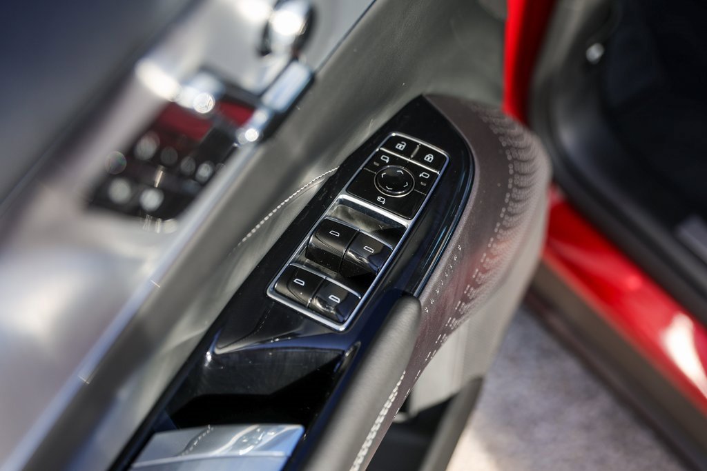 Used 2024 Cadillac Lyriq Tech w/ Driver Assist Package image 21