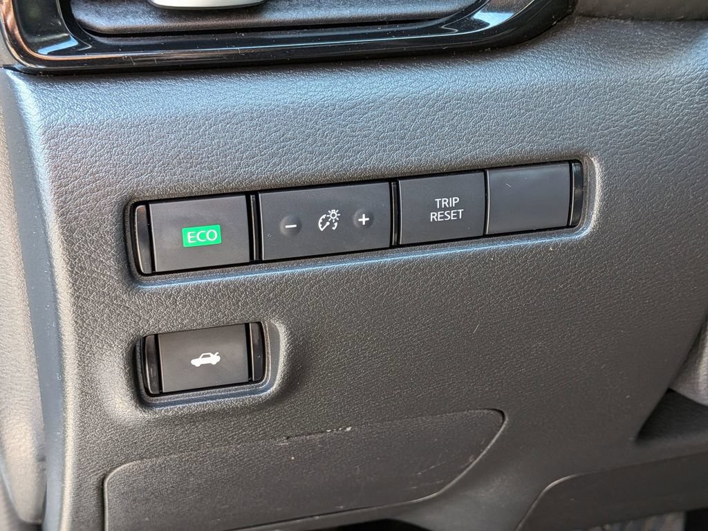 Used 2021 Nissan Sentra SR FWD image 14
