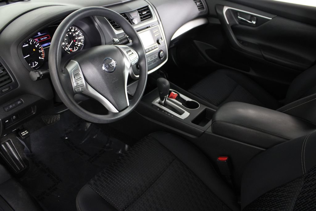 Used 2016 Nissan Altima 2.5 S w/ Power Driver Seat Package FWD image 18
