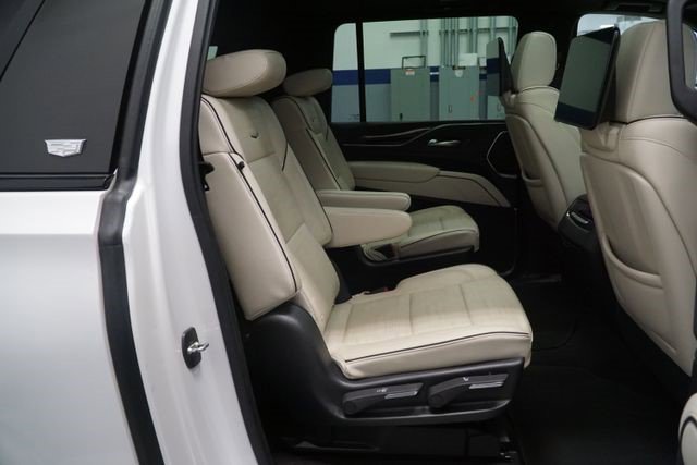 Certified 2021 Cadillac Escalade ESV Sport w/ Driver Assist Tech Package image 19