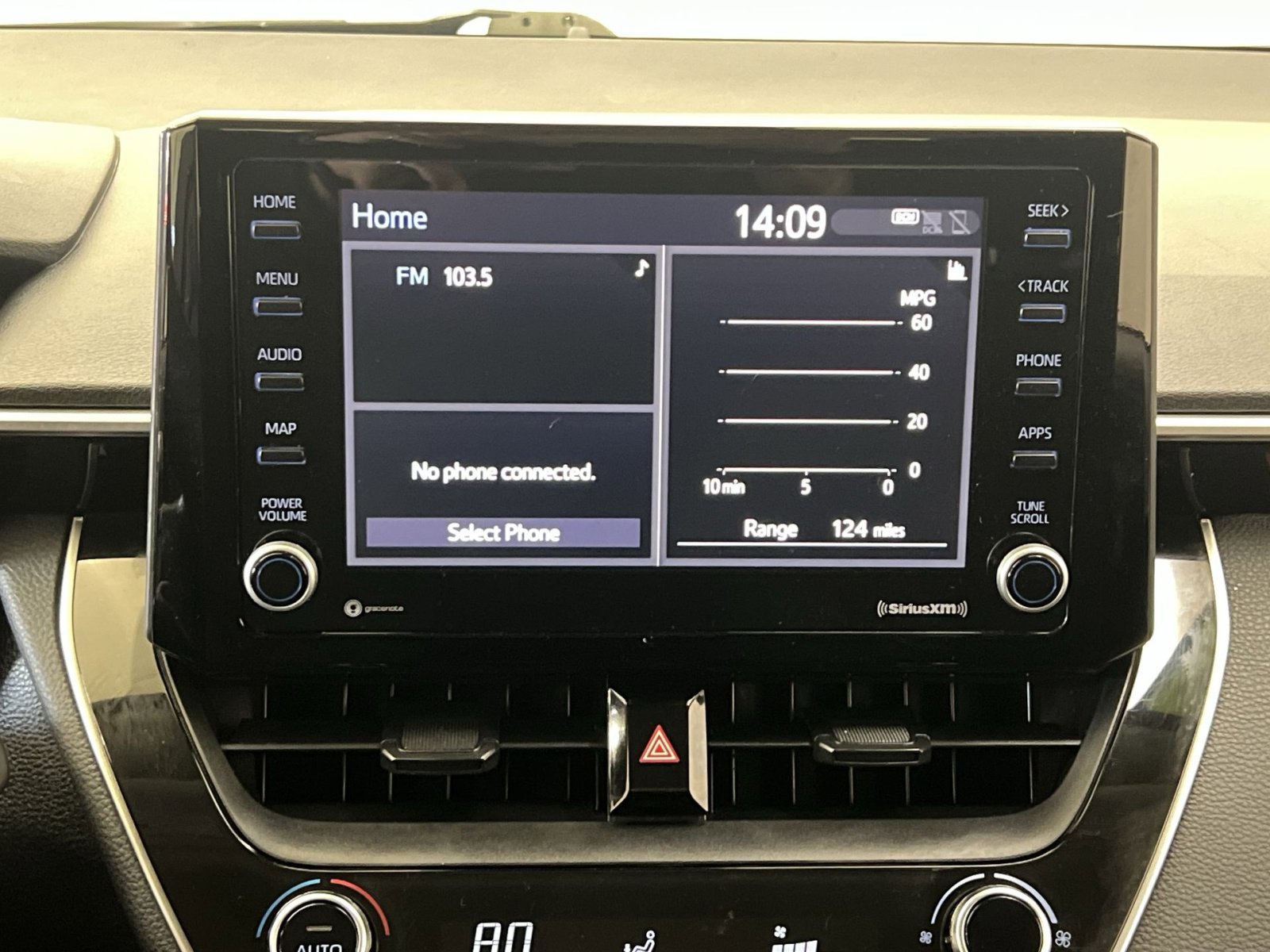 Used 2022 Toyota Corolla LE image 18