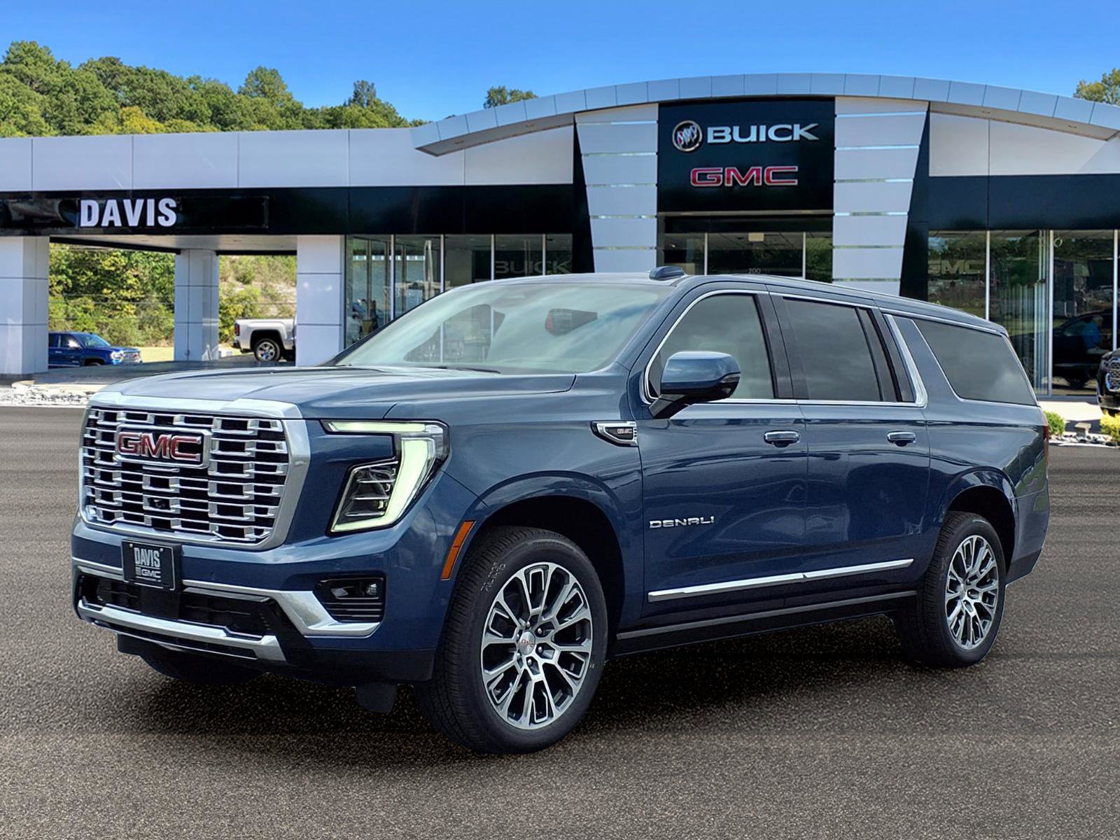 New 2026 GMC Yukon XL Denali image 2