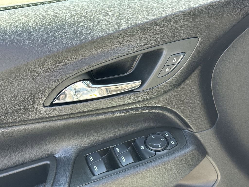 Used 2024 Chevrolet Equinox LT image 15