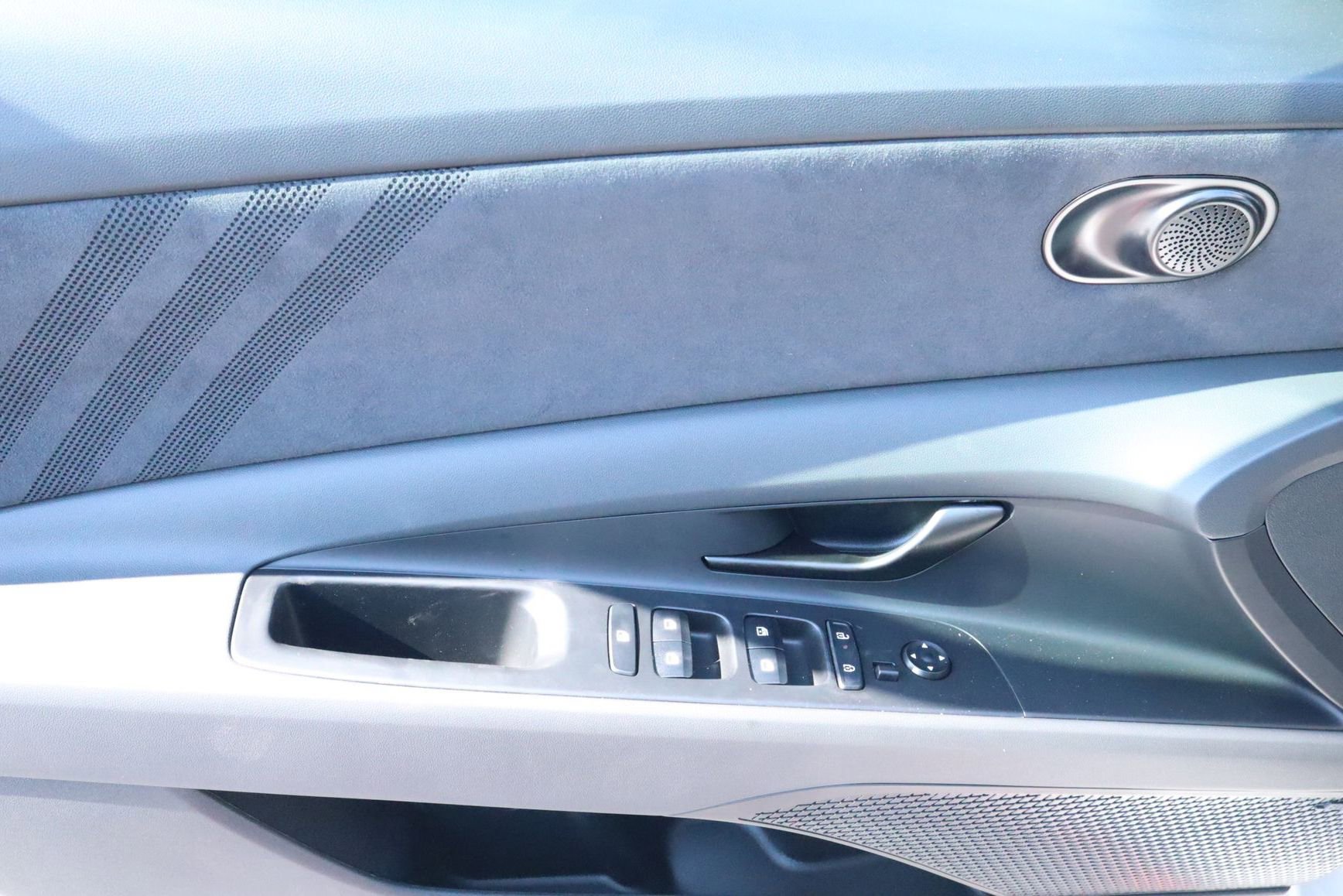 New 2025 Hyundai Elantra N image 21