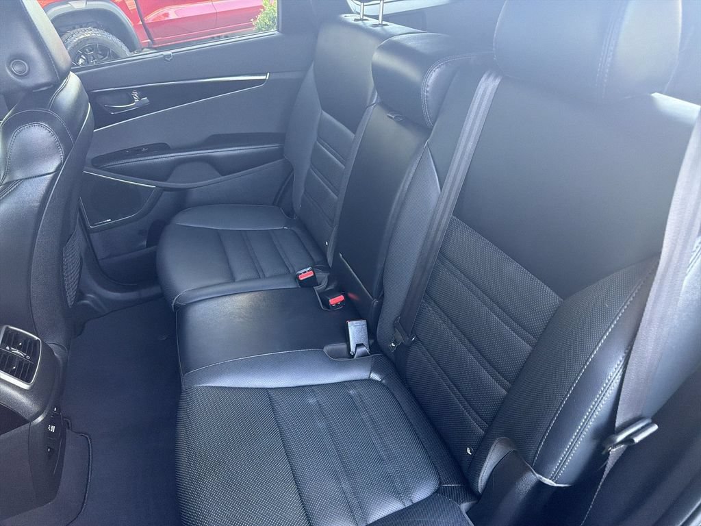 Used 2020 Kia Sorento SX AWD/4WD image 26