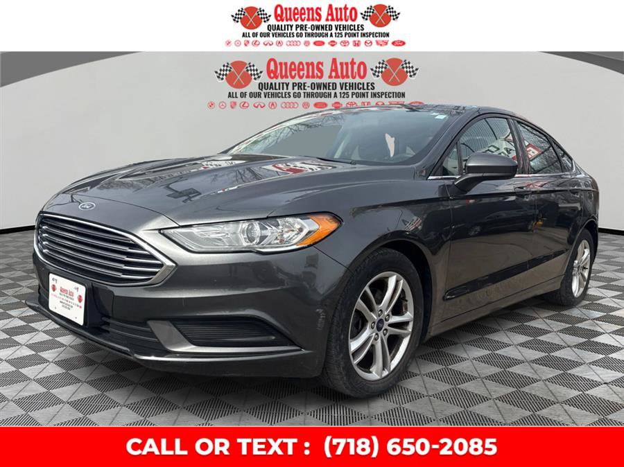 Used 2018 Ford Fusion SE FWD image 2