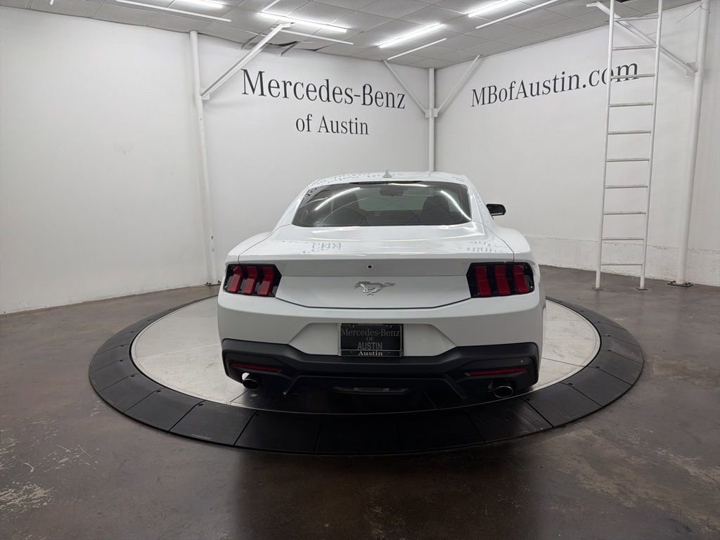 Used 2025 Ford Mustang Coupe image 6