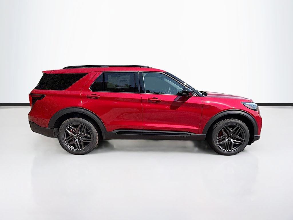 New 2026 Ford Explorer ST-Line w/ ST-Line Street Pack AWD/4WD image 4