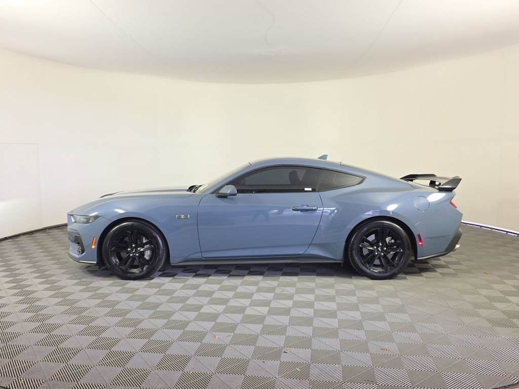 Used 2025 Ford Mustang GT image 4