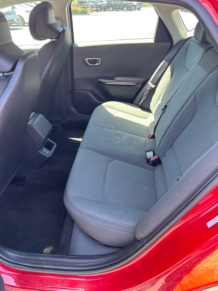 Used 2025 Kia K4 LXS image 10