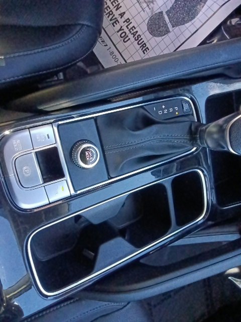 Used 2023 Kia Telluride LX image 26