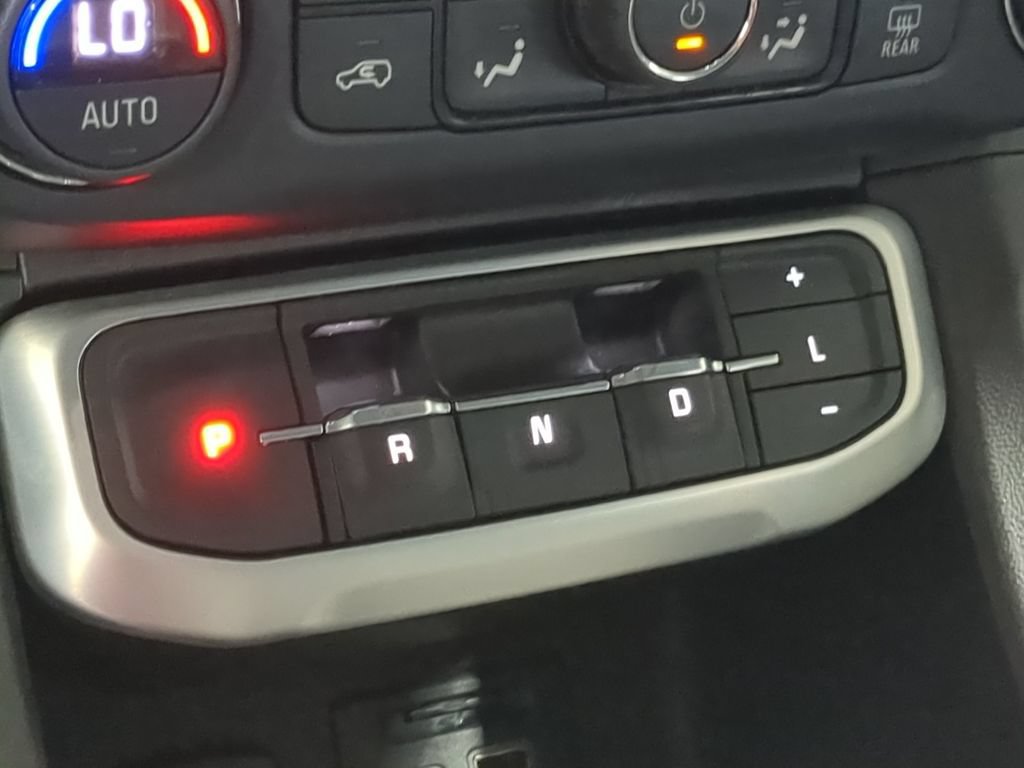 Used 2020 GMC Acadia SLT w/ Trailering Package AWD/4WD image 38