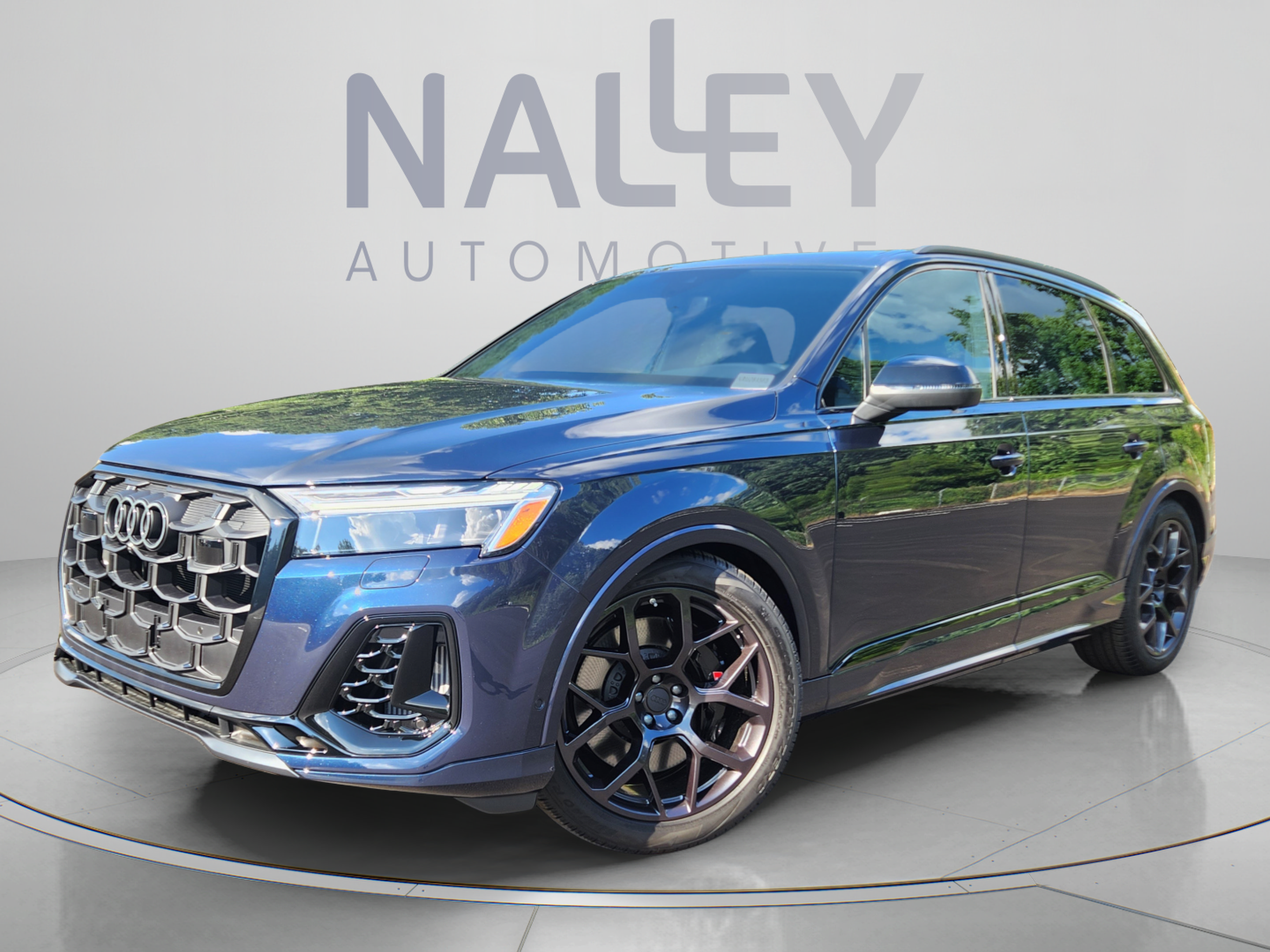 New 2026 Audi SQ7 Premium Plus
