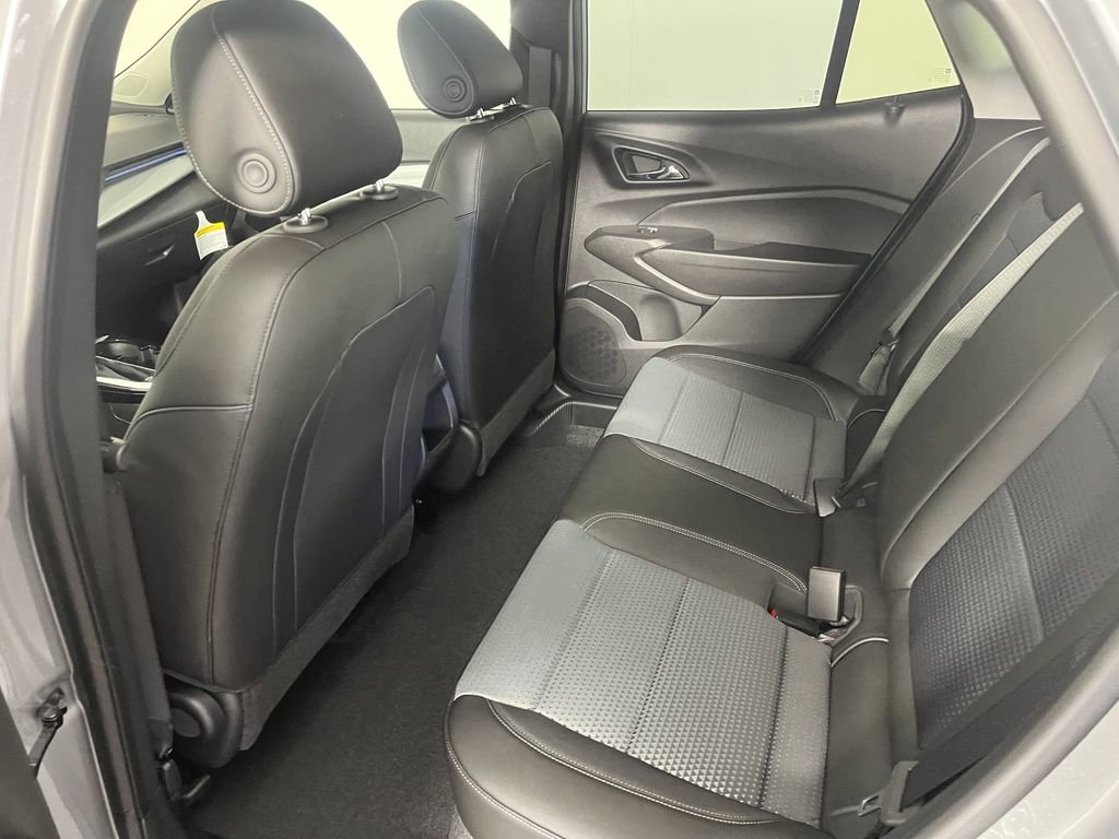 New 2025 Chevrolet Trax LT w/ Driver Confidence Package image 10