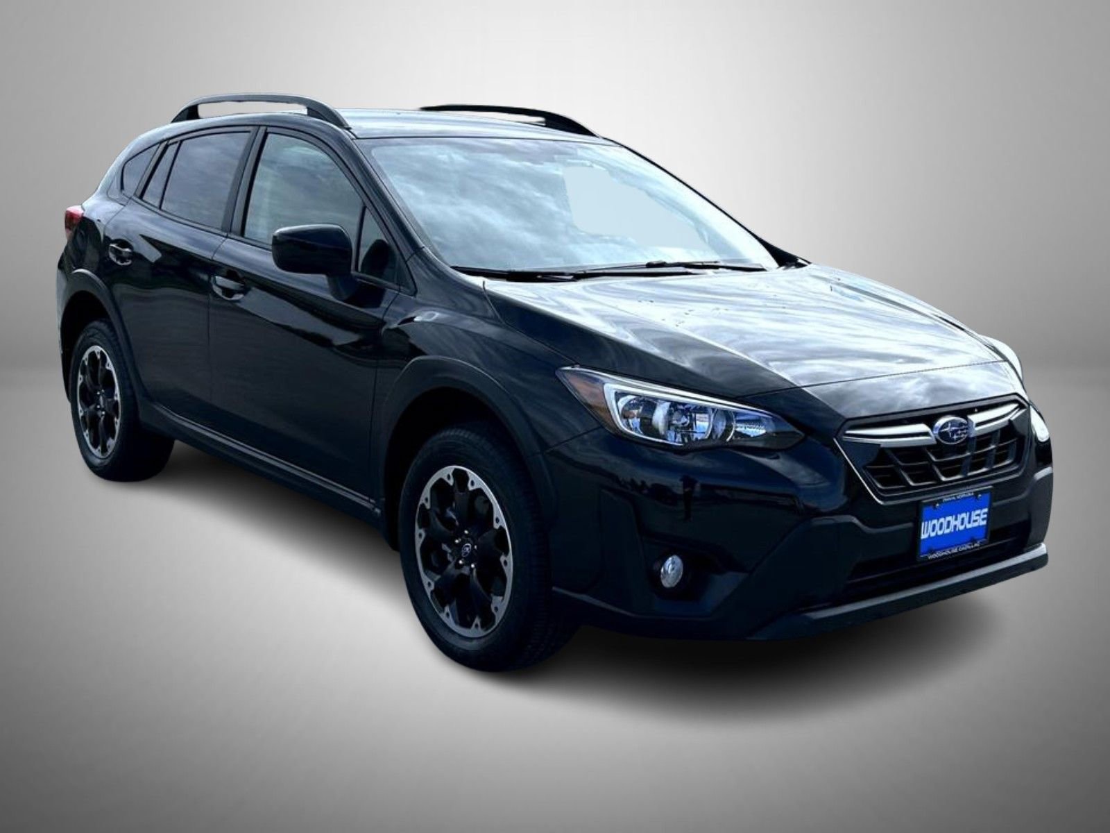 Used 2023 Subaru Crosstrek 2.0i Premium image 3
