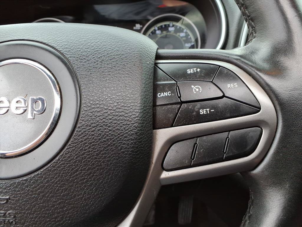 Used 2019 Jeep Cherokee Limited AWD/4WD image 20