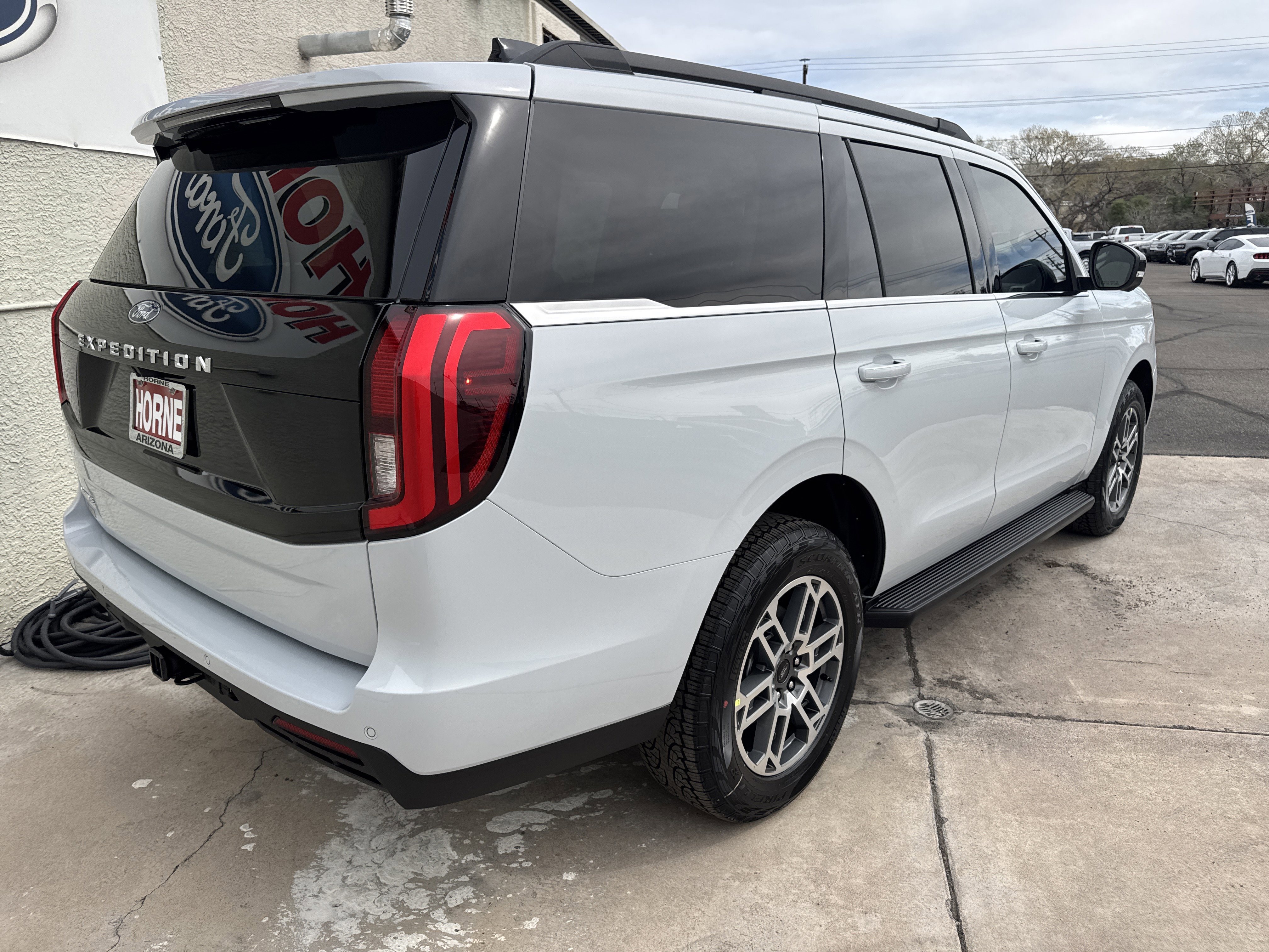 New 2026 Ford Expedition Active image 7