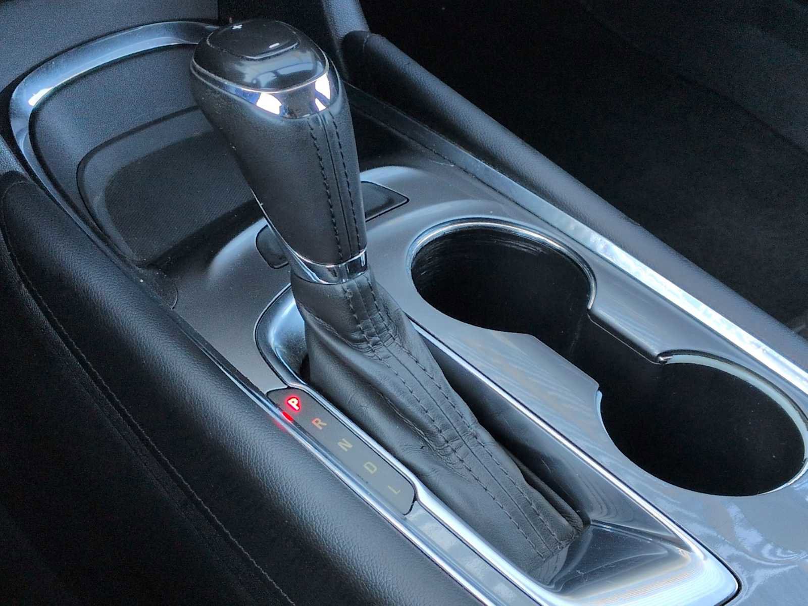 Used 2016 Chevrolet Malibu LT image 28