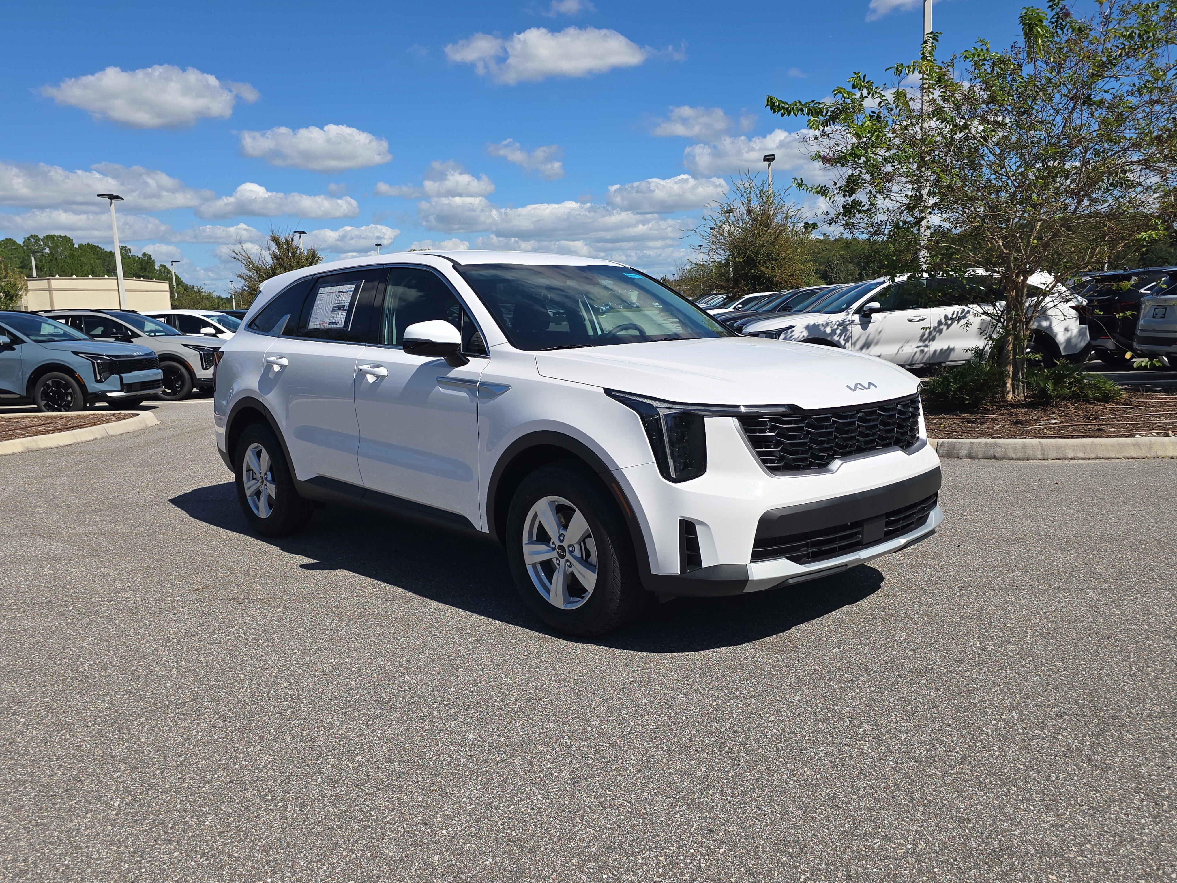 New 2026 Kia Sorento LX FWD image 2