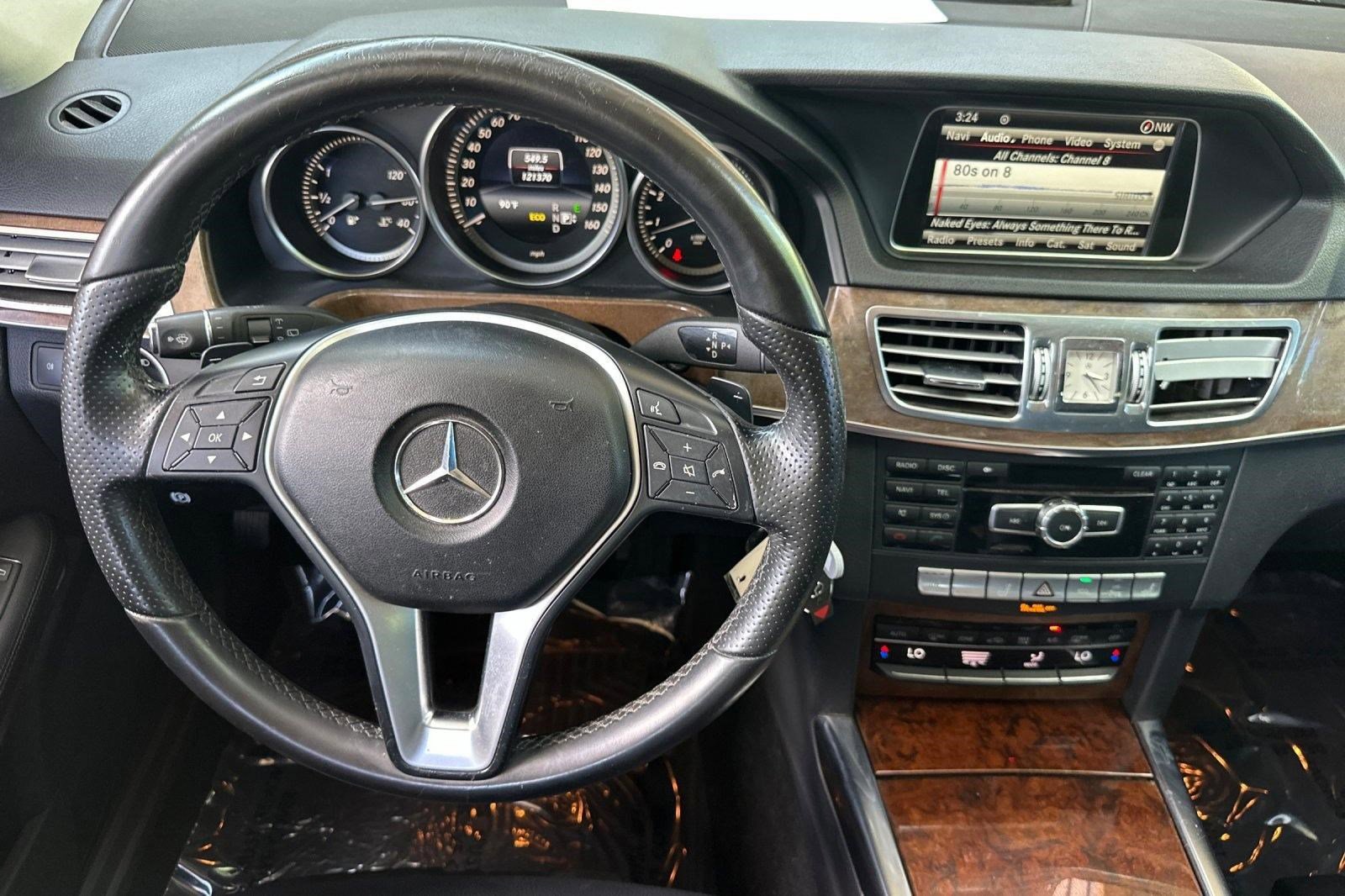 Used 2014 Mercedes-Benz E 350 4MATIC Wagon image 29