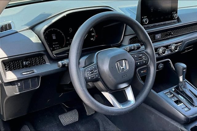 Used 2025 Honda CR-V LX image 16