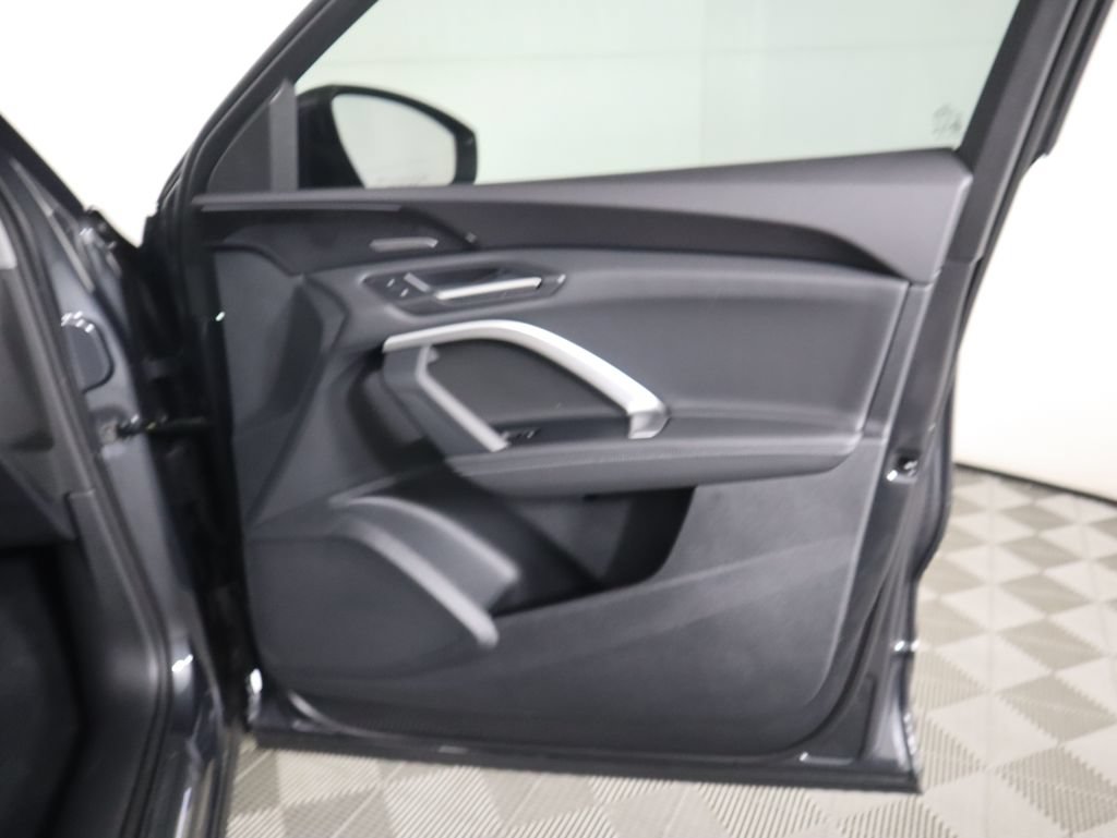 Used 2025 Audi Q5 Premium w/ Premium Plus AWD/4WD image 28