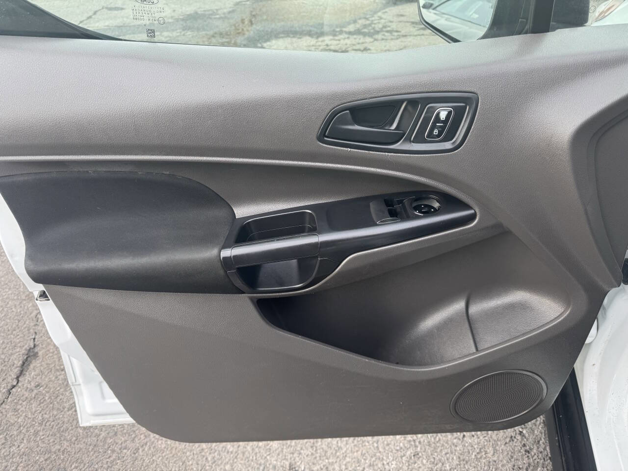 Used 2019 Ford Transit Connect XL image 31