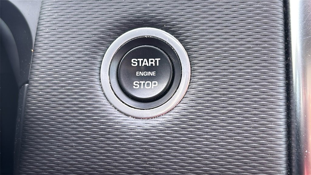 Used 2020 Land Rover Discovery Sport S R-Dynamic image 14