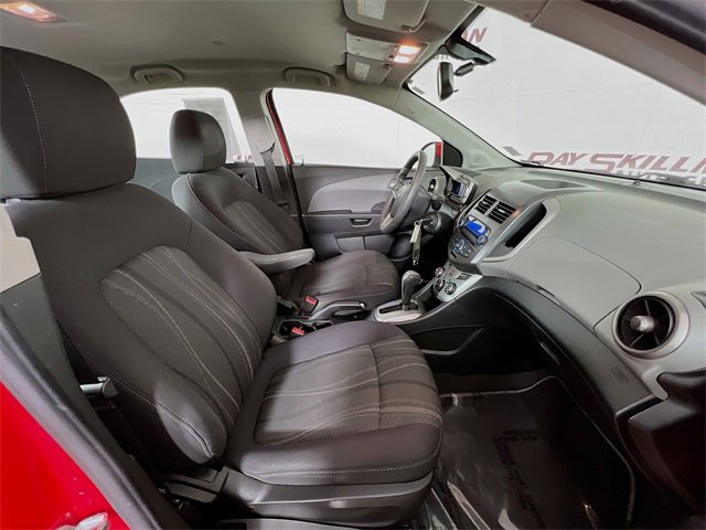 Used 2015 Chevrolet Sonic LT image 34