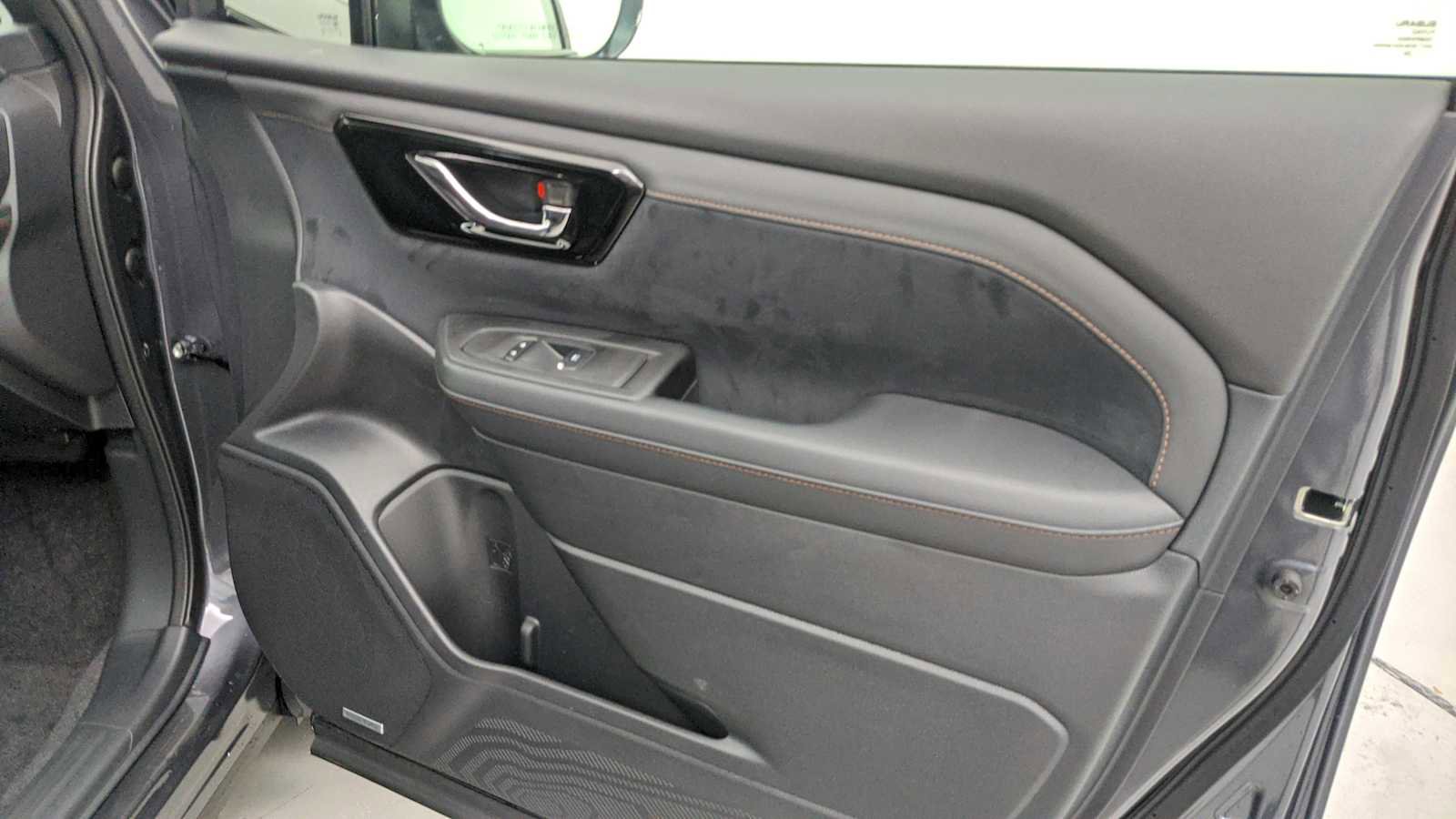 New 2026 Subaru Forester Touring image 30