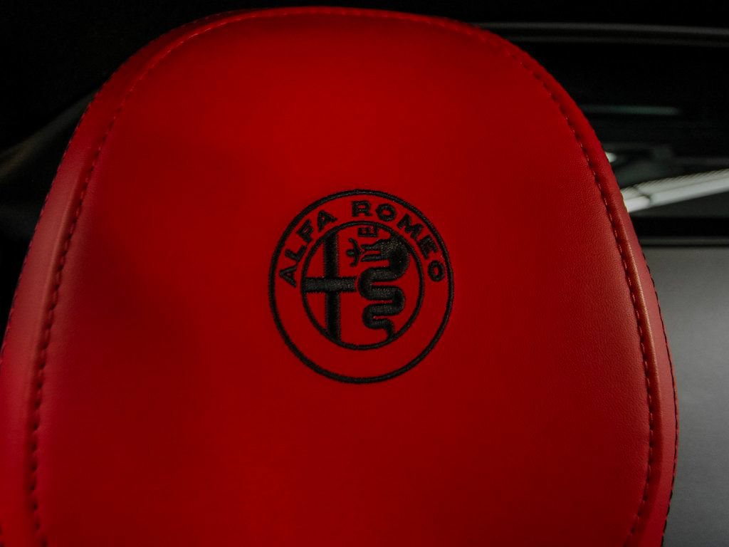 Used 2018 Alfa Romeo 4C Coupe w/ Coupe Track Package 1 RWD image 37
