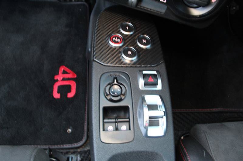 Used 2015 Alfa Romeo 4C Launch Edition w/ Convenience Group RWD image 29