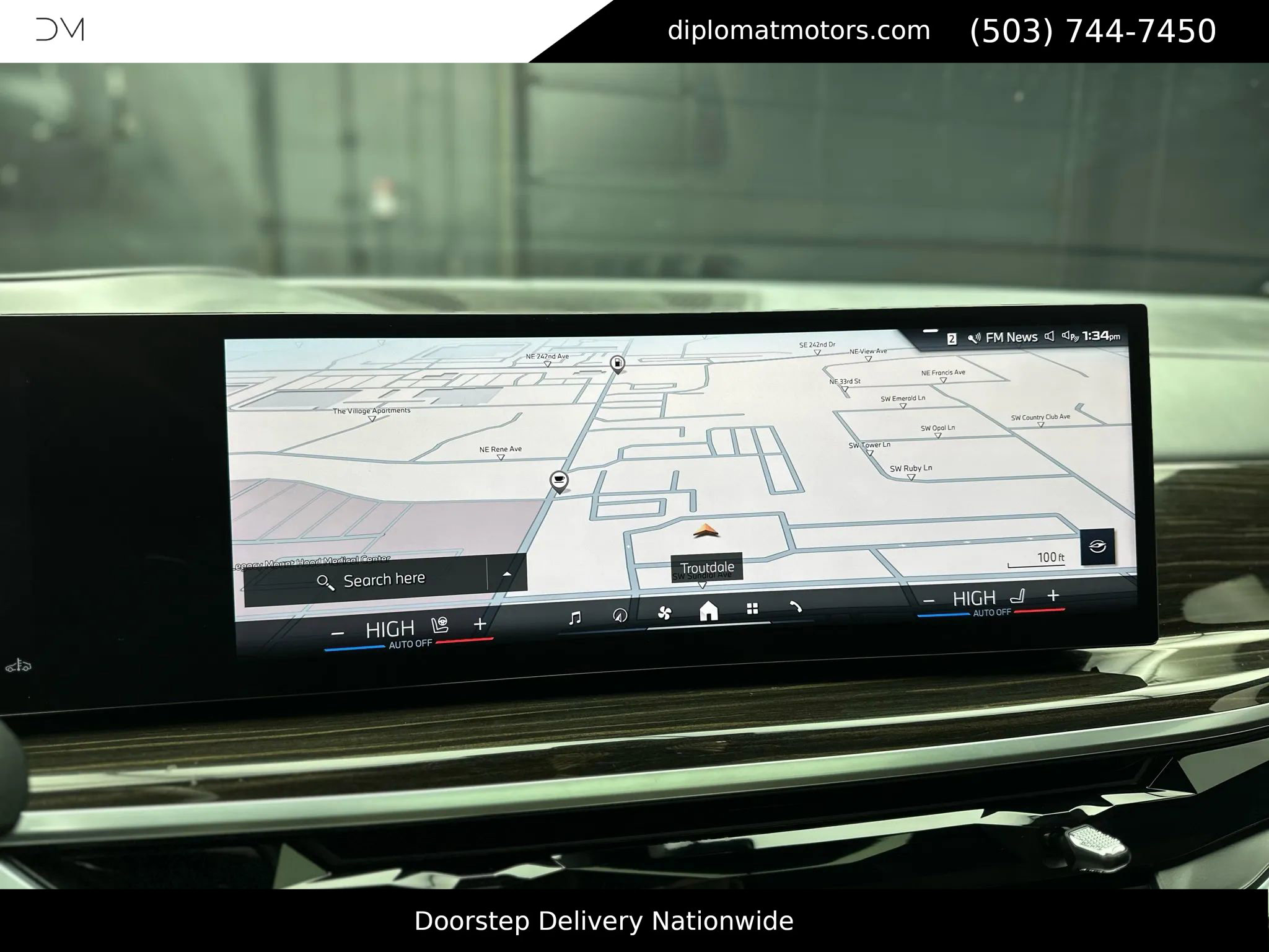 Used 2024 BMW X7 M60i w/ Executive Package image 34