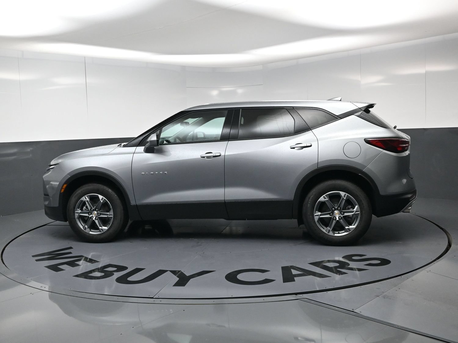 Used 2026 Chevrolet Blazer LT FWD image 6