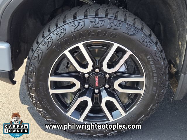 Used 2024 GMC Sierra 1500 AT4 w/ Technology Package AWD/4WD image 15