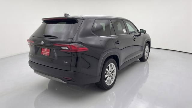 Used 2026 Toyota Grand Highlander AWD image 7