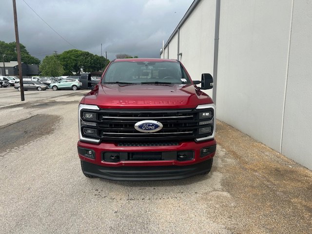 Used 2025 Ford F250 Platinum image 3