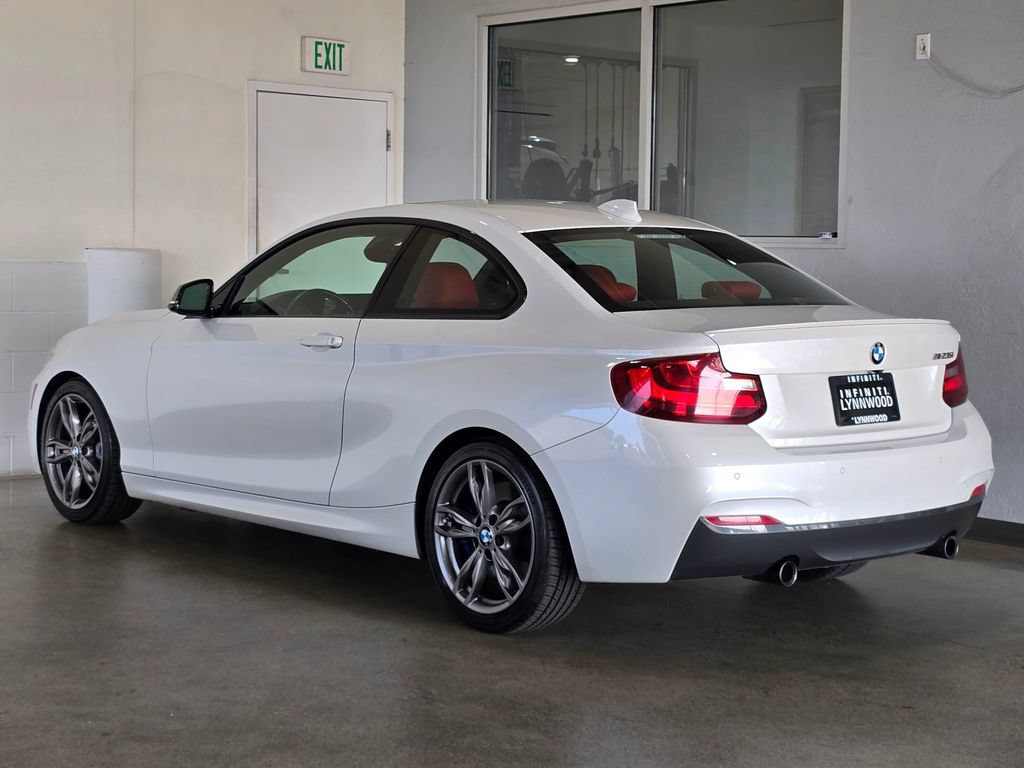 Used 2016 BMW M235i Coupe RWD image 6