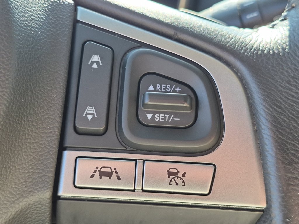 Used 2016 Subaru Outback 3.6R Limited AWD/4WD image 15