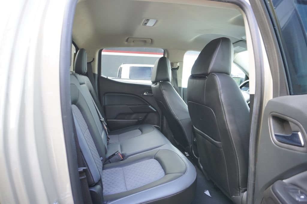Used 2022 Chevrolet Colorado Z71 AWD/4WD image 7