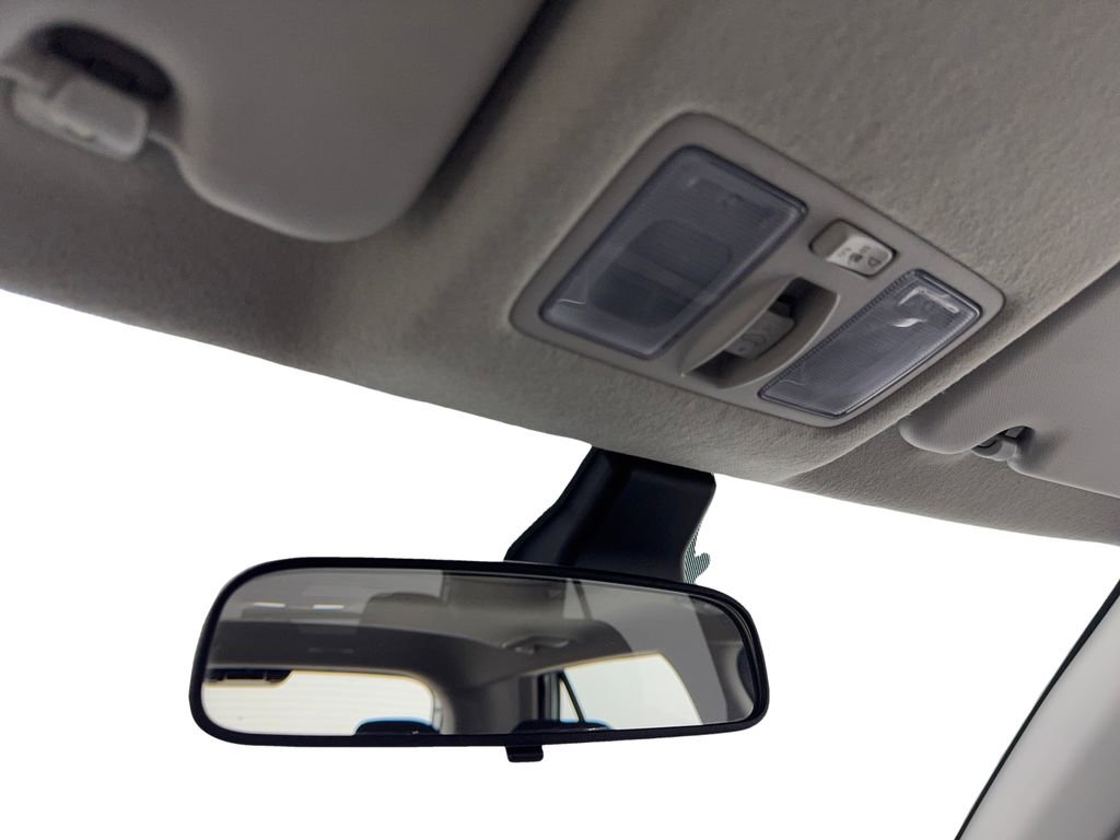 Used 2025 Hyundai Venue SEL image 68