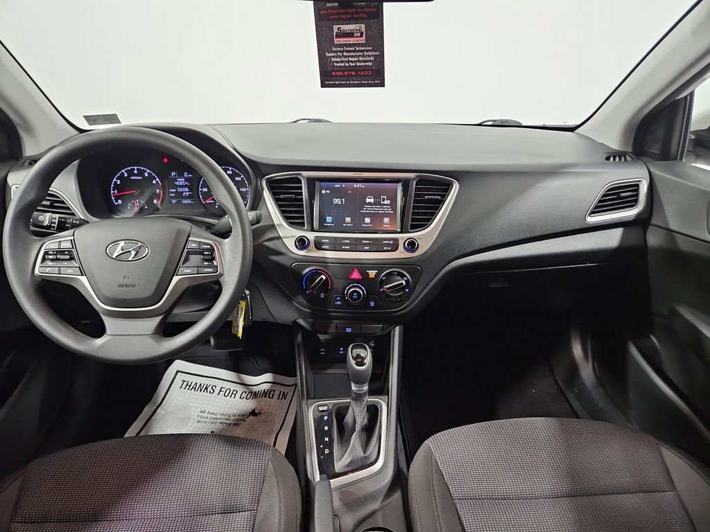 Used 2021 Hyundai Accent SEL FWD image 13