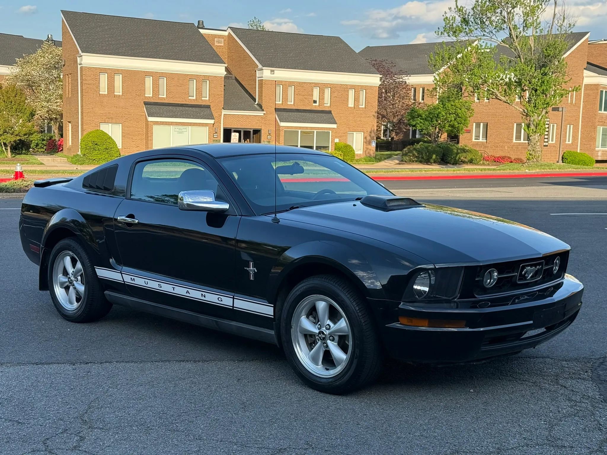 Used 2007 Ford Mustang Coupe RWD image 7