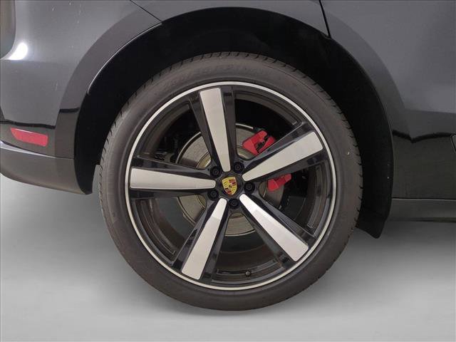 New 2026 Porsche Macan S image 13