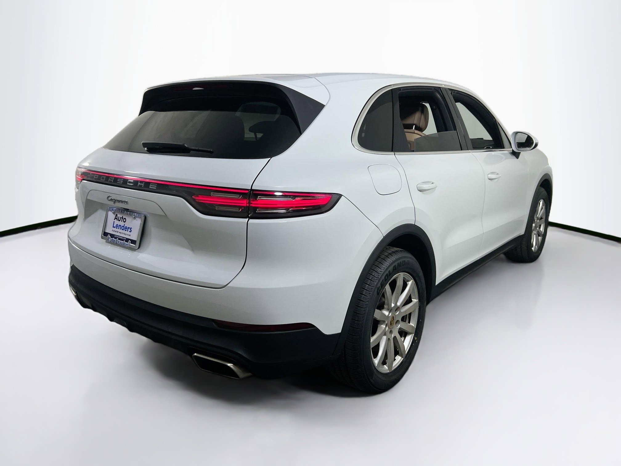 Used 2022 Porsche Cayenne image 5