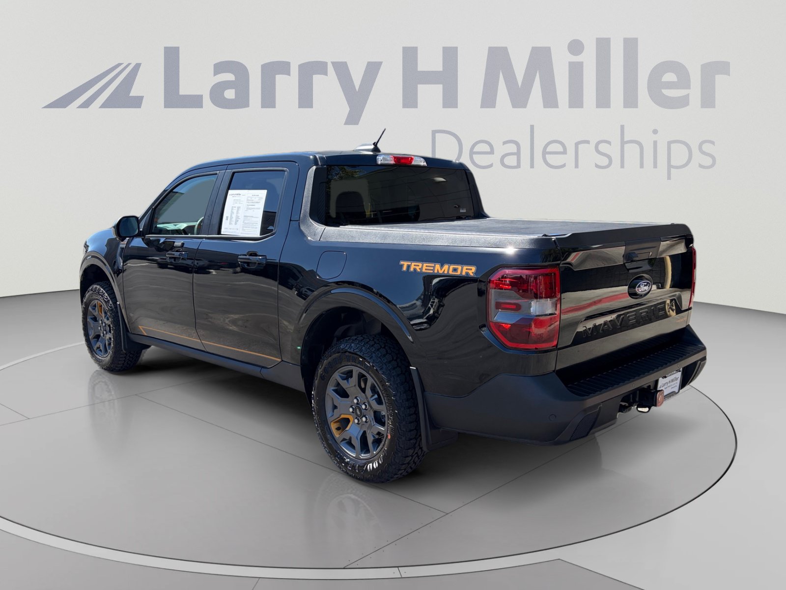 Used 2026 Ford Maverick Tremor AWD/4WD image 3