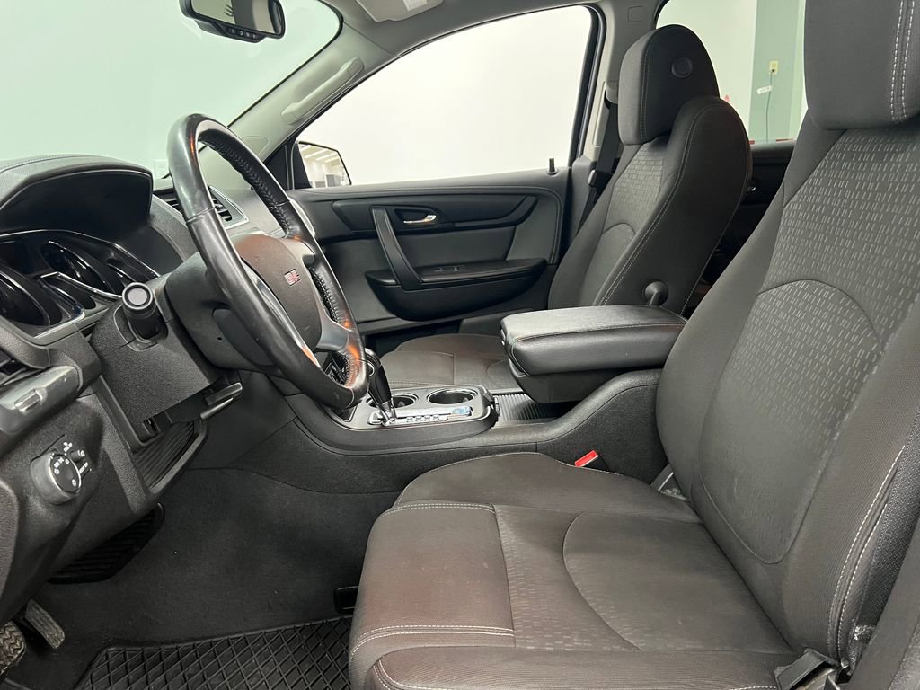 Used 2016 GMC Acadia SLE FWD image 14